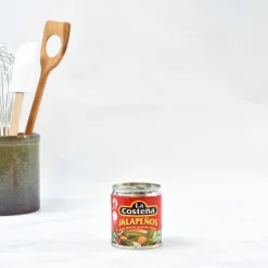La Costena Whole Green Jalapeno Peppers, 199g